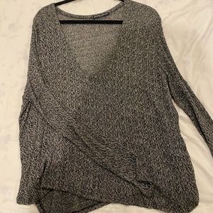BRANDY MELVILLE LONG SLEEVE OVERSIZED TOP GRAY SPECKLE - ONE SIZE